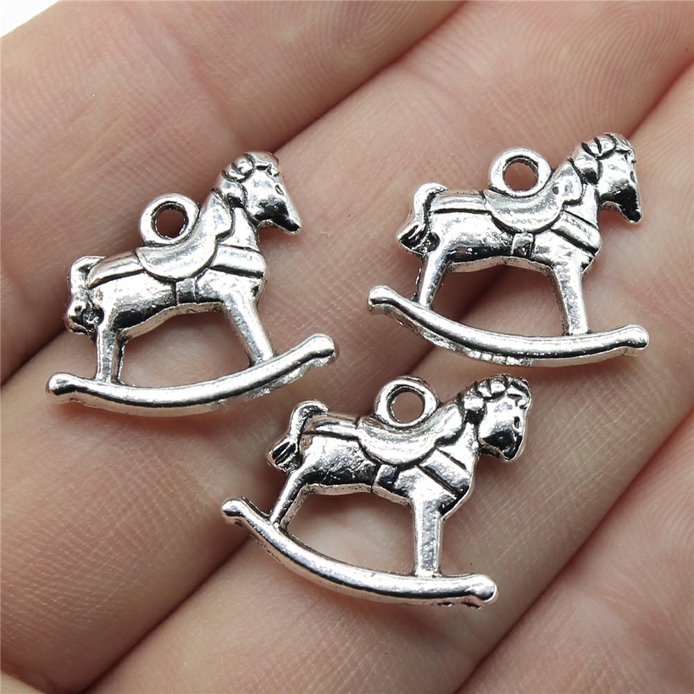 WYSIWYG 4pcs Charms Accessorie - Vintage Fashion Toys avaliação e preço