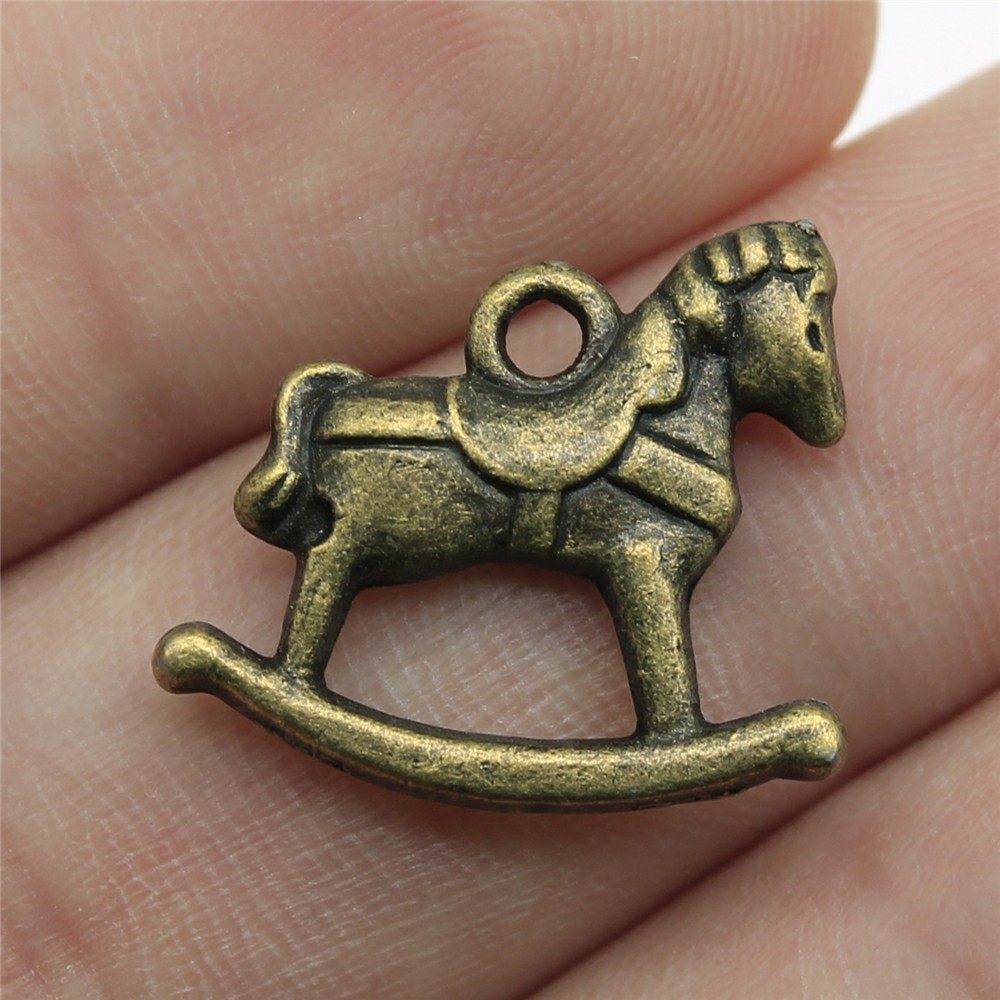 WYSIWYG 4pcs Charms Accessorie - Vintage Fashion Toys avaliação e preço