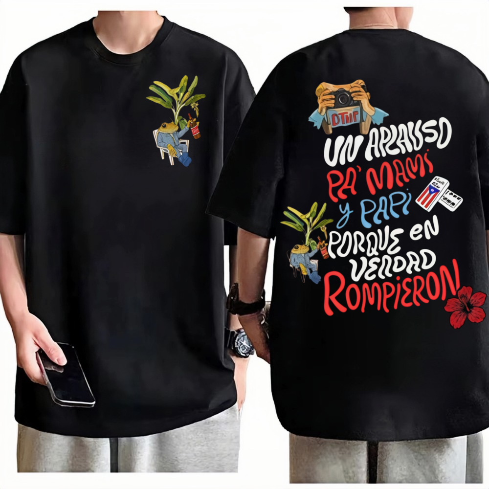 Bad Bunny World Tour T-Shirt M - Vintage Fashion Toys avaliação e preço