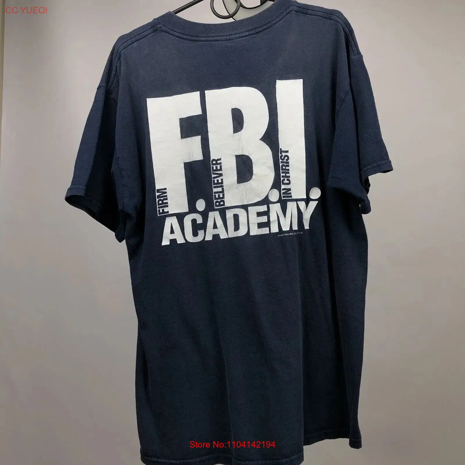 Vintage 80s FBI Academy Blue T - Vintage Fashion Archive avaliação e preço