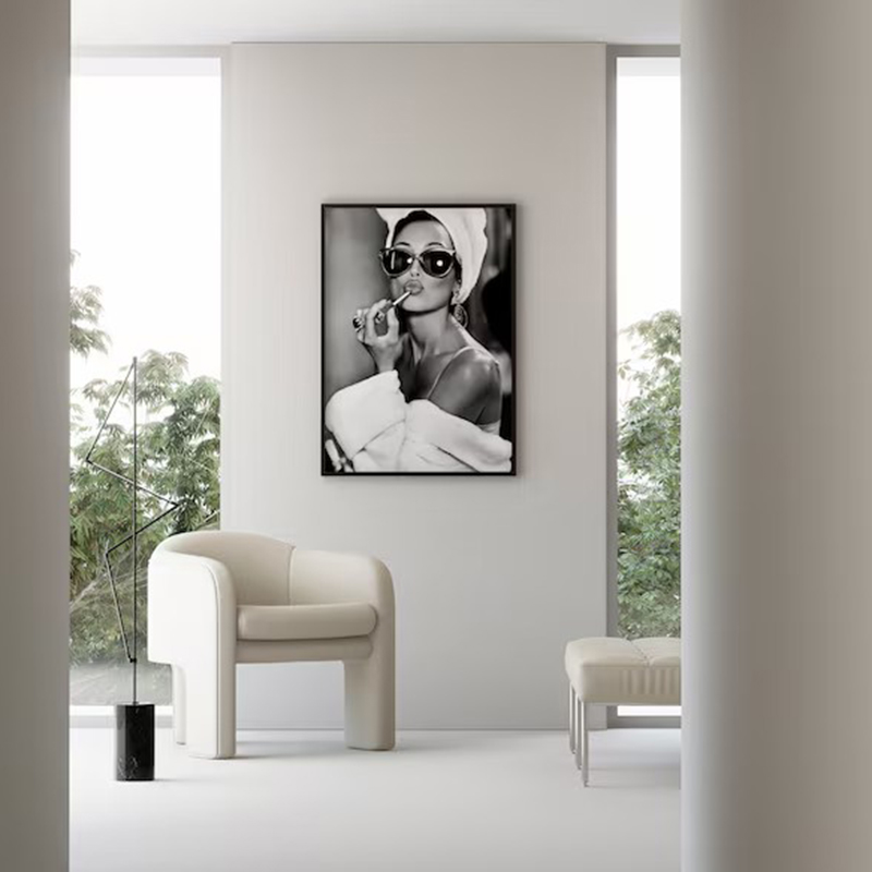 Audrey Hepburn Lipstick Canvas - Vintage Fashion Prints For Wall avaliação e preço