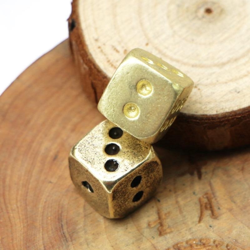 Vintage Brass Dice Home Crafts - Vintage Fashion Toys avaliação e preço