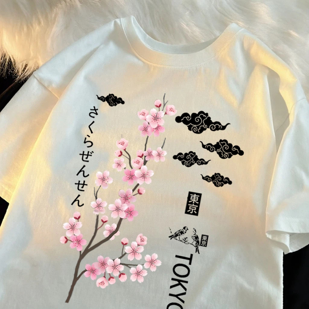 Tokyo Print T-Shirt for Women  - Vintage Fashion Tokyo avaliação e preço